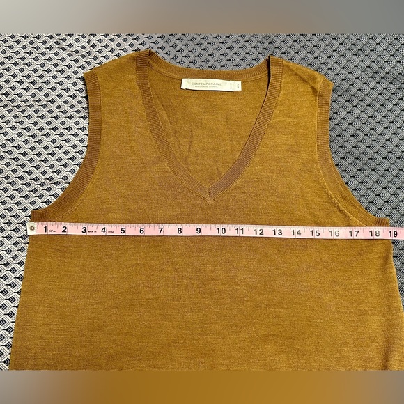 Simons Contemporaine Women’s Merino V-Neck Vest Size M - Picture 3 of 8